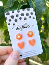 Load image into Gallery viewer, Flower and Heart Earring Sets