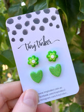 Load image into Gallery viewer, Flower and Heart Earring Sets