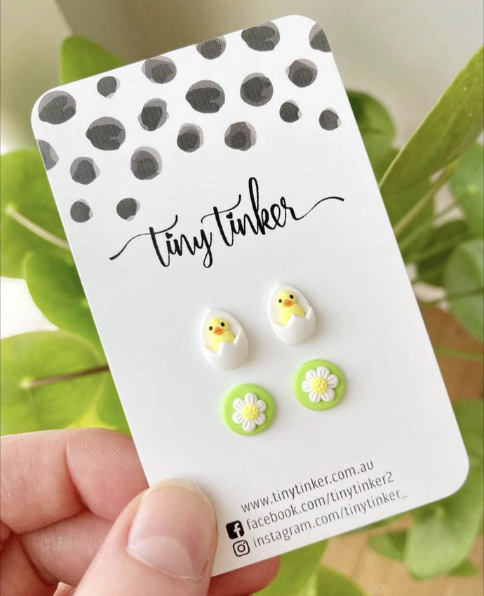 Baby Chick & Daisy Earrings Set